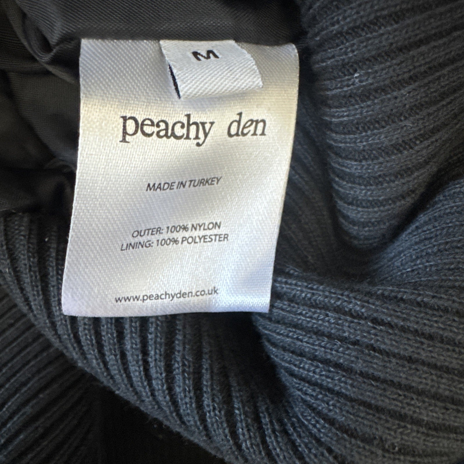 Peachy Den Women's Robyn Puffer Jacket In Onyx Black Size Medium Nwt $239 — image 7 of 8